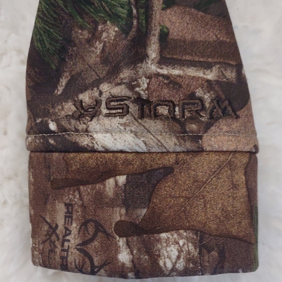 Under Armour Brown and Orange Camo Sweatshirt - Picture 5 of 13